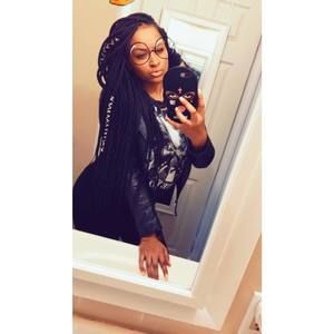 Meet your Posher, Brianna